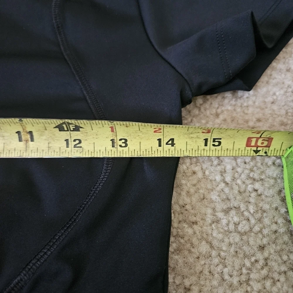 Nike Training Aeroadapt crop top in black S